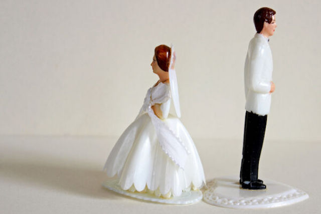 divorcing couple feature