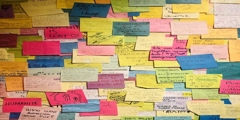 wall-of-post-it-notes