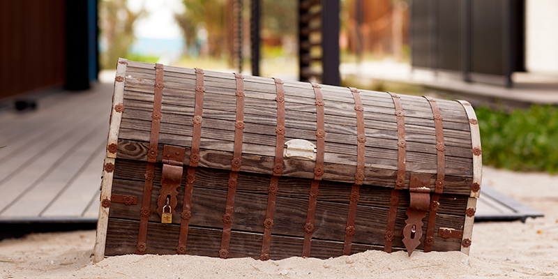 buried-treasure-represent-crypto-hidden-assets.